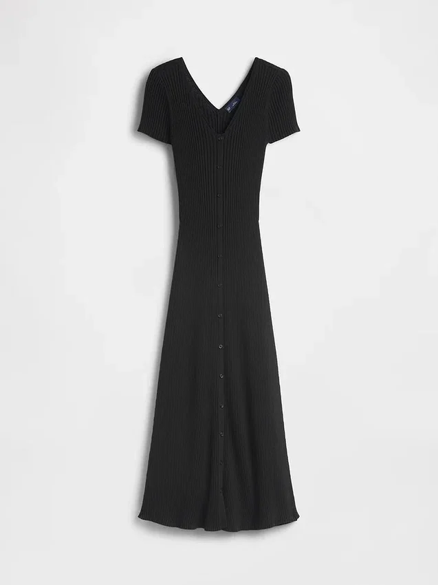 Robe-pull longue en maille côtelée à boutons sur le devant