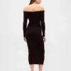 Robe-pull mi-longue à épaules dénudées en CashSoft extensible