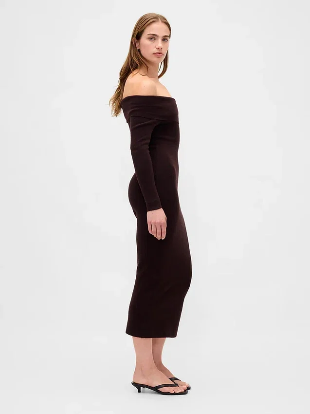 Robe-pull mi-longue à épaules dénudées en CashSoft extensible