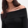 Robe-pull mi-longue à épaules dénudées en CashSoft extensible