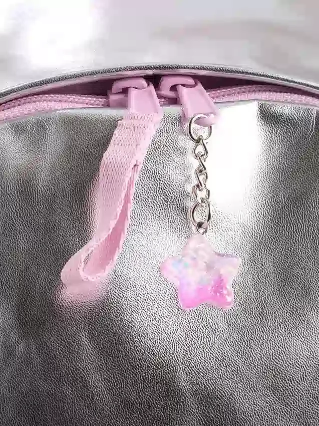 Sac à dos pour enfants avec breloques métalliques