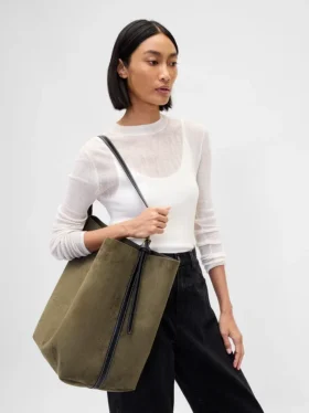 Sac seau en daim vegan