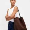 Sac seau en daim vegan