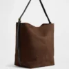 Sac seau en daim vegan