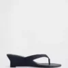 Sandales à lanières en cuir vegan à talon compensé
