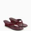 Sandales à lanières en cuir vegan à talon compensé