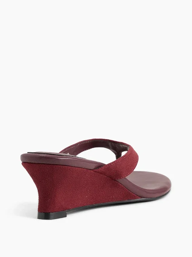 Sandales à lanières en cuir vegan à talon compensé