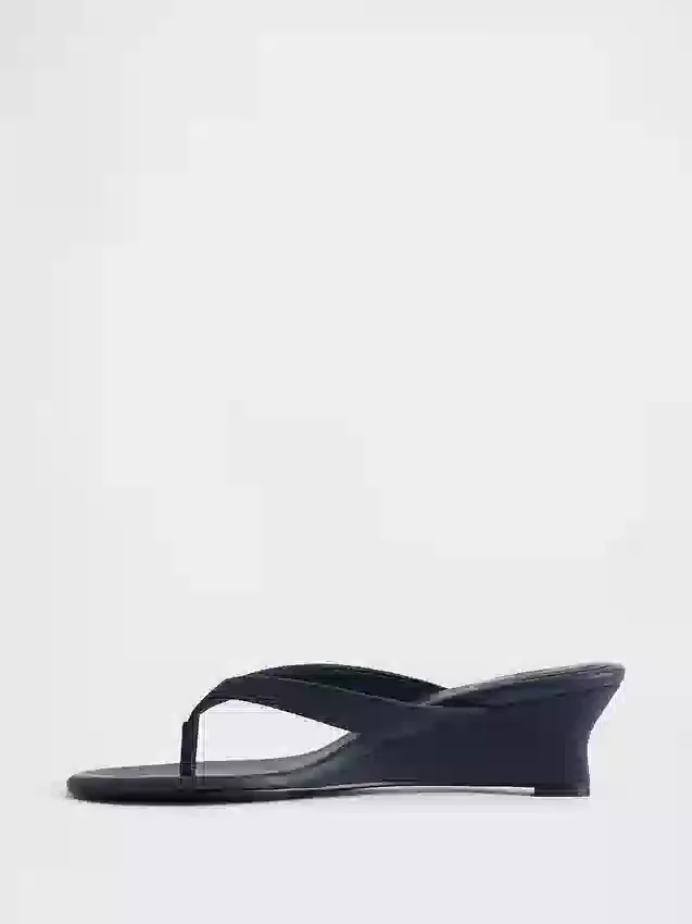 Sandales à lanières en cuir vegan à talon compensé