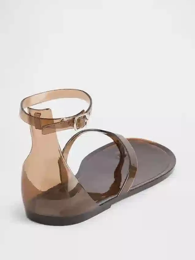 Sandales à lanières en plastique
