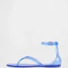 Sandales à lanières en plastique
