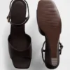 Sandales à talon compensé en cuir vegan