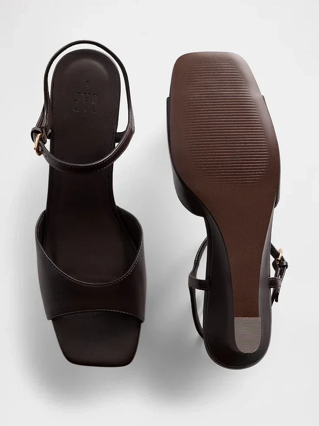 Sandales à talon compensé en cuir vegan