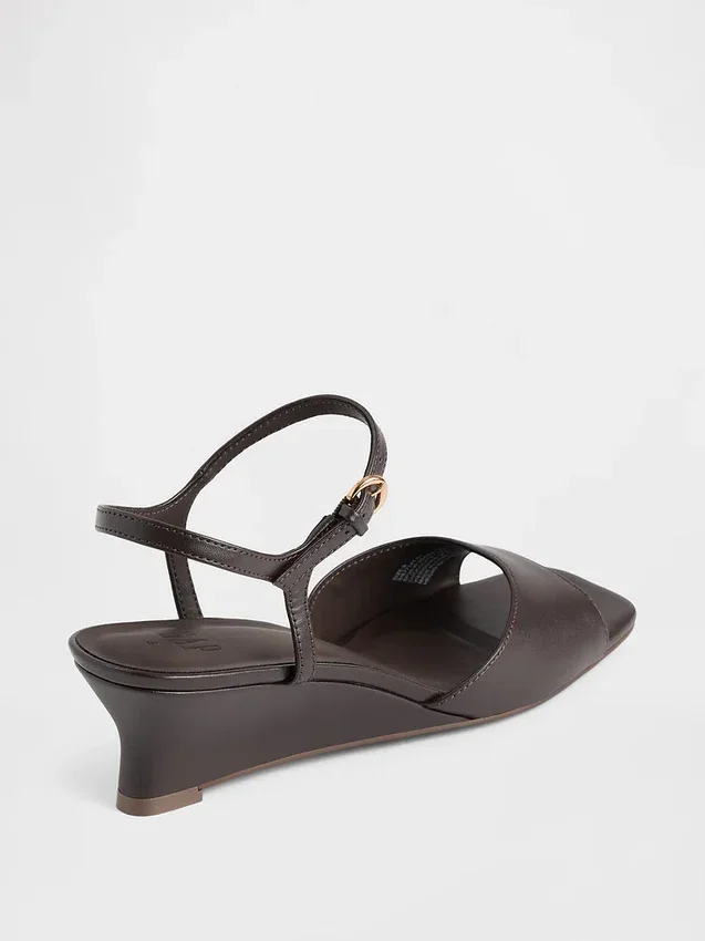 Sandales à talon compensé en cuir vegan