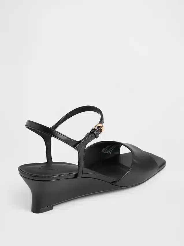 Sandales à talon compensé en cuir vegan