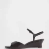 Sandales à talon compensé en cuir vegan