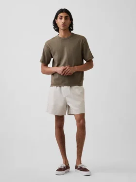 Short ample en mélange de lin de 5,5"