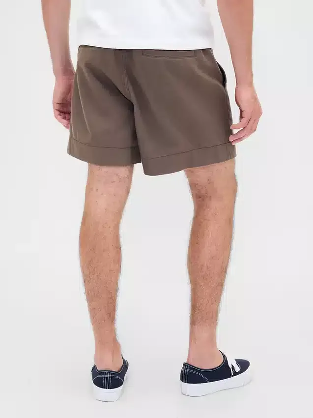 Short ample en mélange de lin de 5,5"
