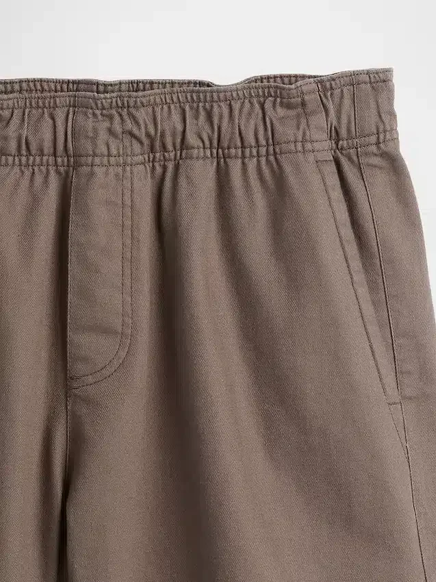Short ample en mélange de lin de 5,5"