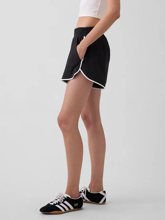 Short de course GapFit Tech à taille haute