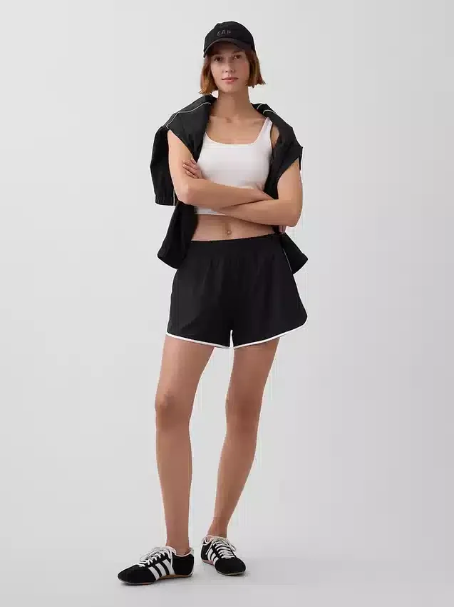 Short de course GapFit Tech à taille haute