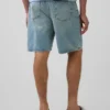 Short en denim ample style années 90