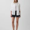 Short kaki à taille mi-haute