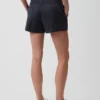 Short kaki à taille mi-haute