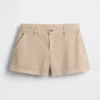 Short kaki à taille mi-haute