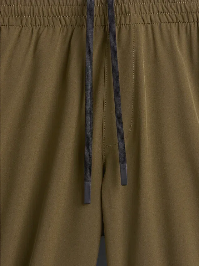 Shorts d'entraînement à séchage rapide Hill City