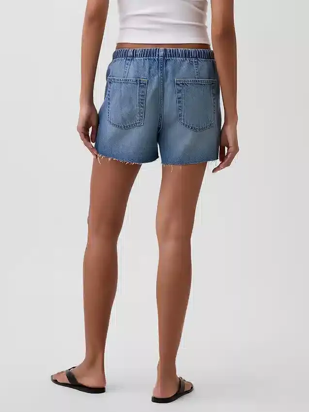 Shorts en denim « Easy » taille basse de 3,5”