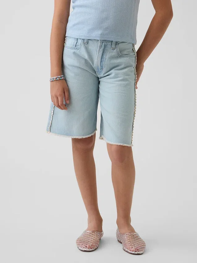Shorts en denim taille basse allongé pour enfant