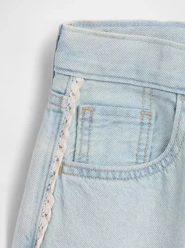 Shorts en denim taille basse allongé pour enfant