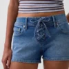 Shorts en denim à taille basse de 3" avec fermeture à lacets
