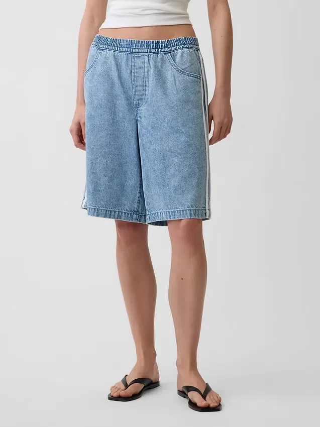 Shorts en denim ultra-doux à rayures, coupe longue, taille mi-haute, 11"