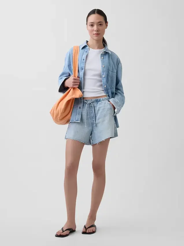 Shorts en denim ultra-doux à taille basse, 3,5”