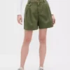 Shorts en sergé plissé à taille mi-haute (6")