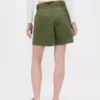 Shorts en sergé plissé à taille mi-haute (6")