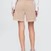 Shorts en sergé plissé à taille mi-haute (6")