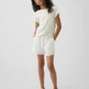 Shorts facile à enfiler pour enfant en lin et coton avec bordure en dentelle