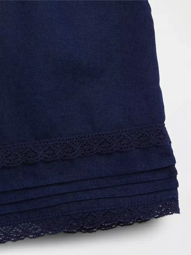 Shorts facile à enfiler pour enfant en lin et coton avec bordure en dentelle