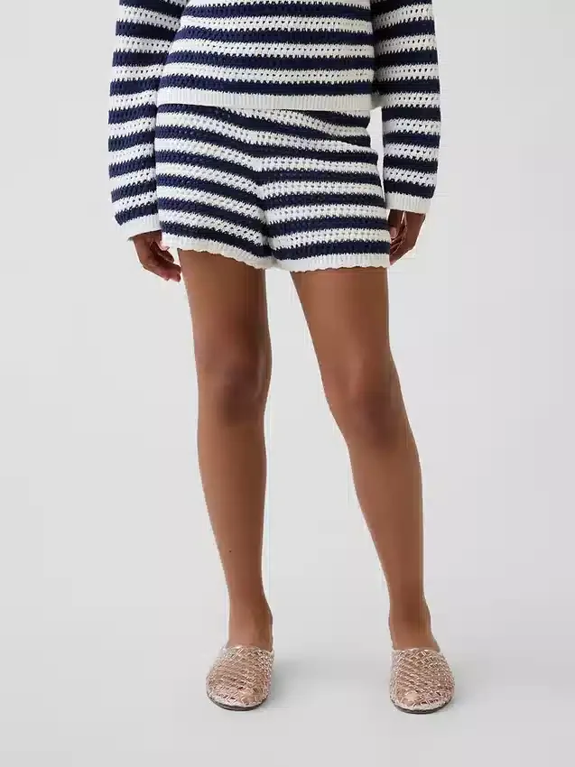 Shorts facile à enfiler à rayures en crochet pour enfant