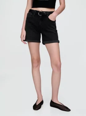 Shorts « girlfriend » en denim à taille mi-haute de 5″