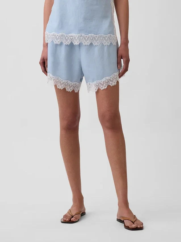 Shorts taille mi-haute de 4" en mélange de lin avec bordure en dentelle