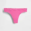 String en coton bio extensible avec bordure en dentelle