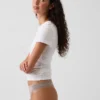 String en coton stretch bio ultra-doux avec bordure en dentelle