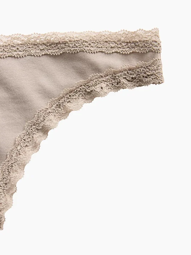 String en coton stretch bio ultra-doux avec bordure en dentelle