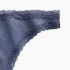 String en coton stretch bio ultra-doux avec bordure en dentelle