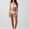 String en coton stretch bio ultra-doux avec bordure en dentelle