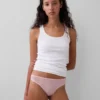 String en dentelle