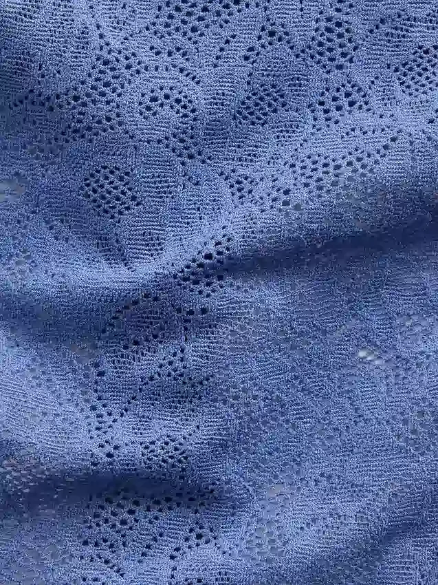 String en dentelle